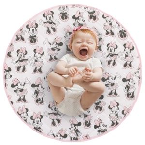 Minnie Mouse Quilted Tummy Time 36" Round Play-mat